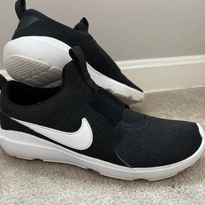 Nike Athletic Shoes- Size 9- Like New!